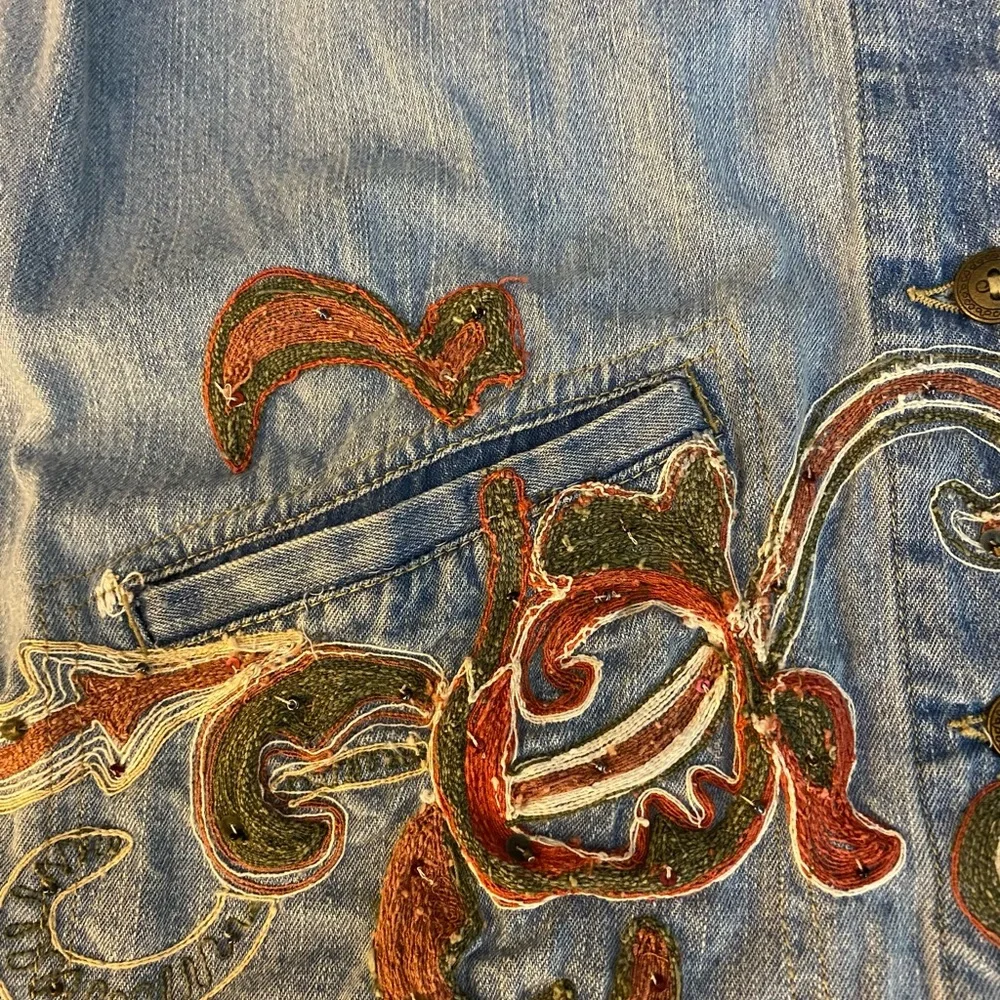NWOT Boho Embroidered Denim Jacket Sm/Med - Picture 14 of 15